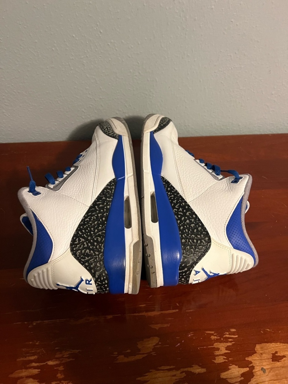 Nike Retro Basketball Sneakers in White and Royal BlueAir Jordan 3 Racer Blue